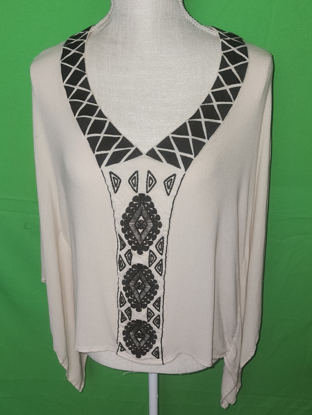 Ark & Co. Boho Embroidered Beaded V-Neck Tunic Blouse Cream Black S